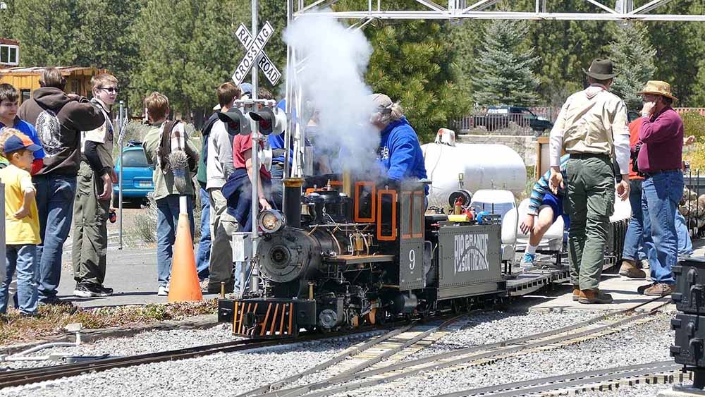 Train Mountain offers awesome educational tours on a weekly basis.