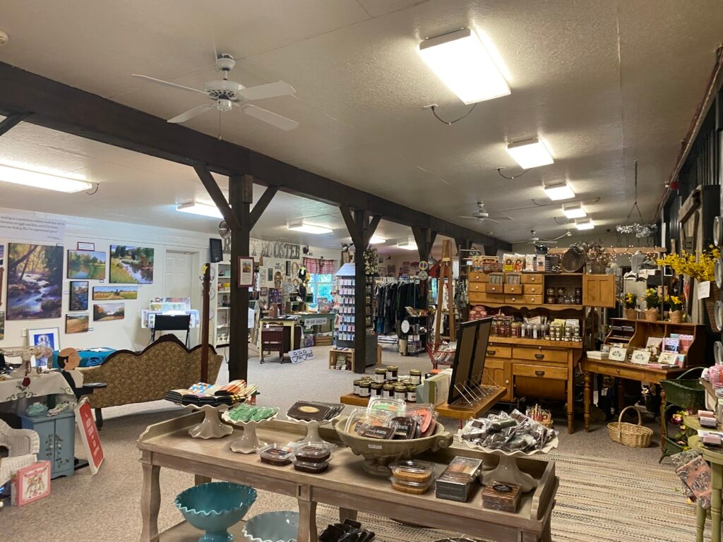 The Shoppes at Johnny Appleseed is one of our awesome New York Harvest Hosts locations.