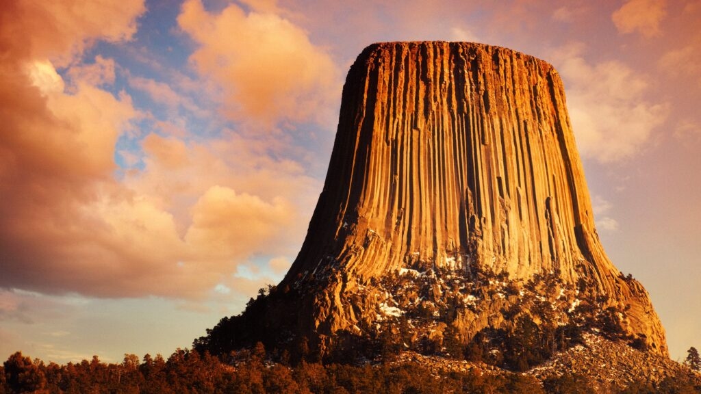 wp-content-uploads-2021-08-Devils-Tower-Photo-Credit-Outside-Magazine-1024x576.jpg