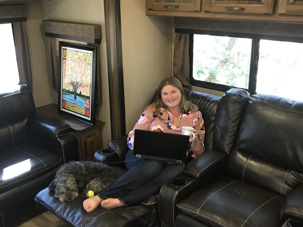 wp-content-uploads-2019-05-couch-workspace-1-1024x768.jpg