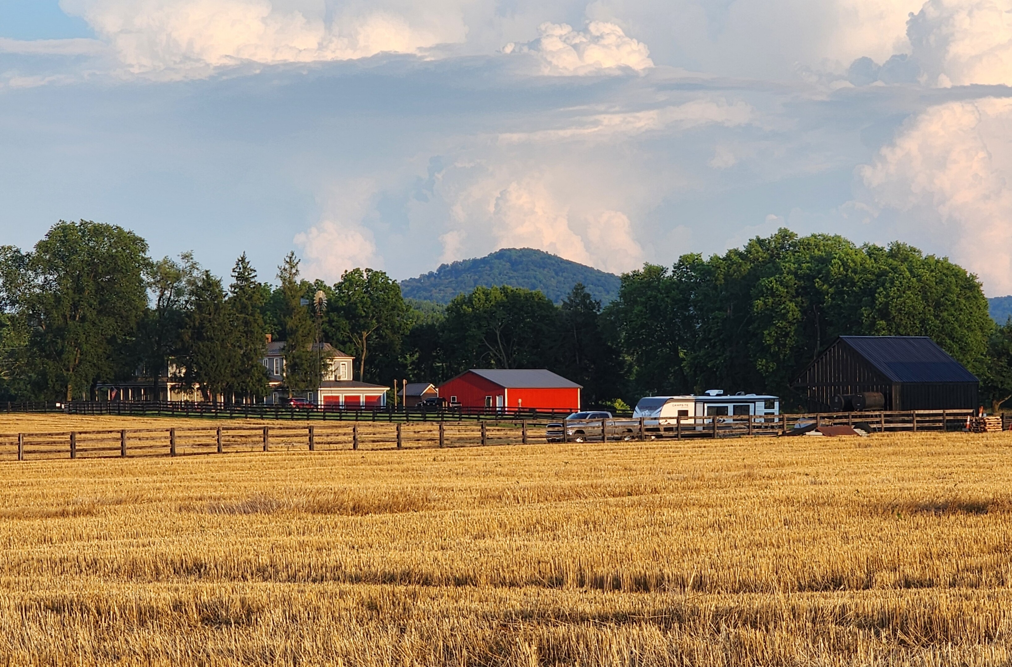 RV Travelers Are Showing Up—And Spending—at Small Businesses in Record Numbers