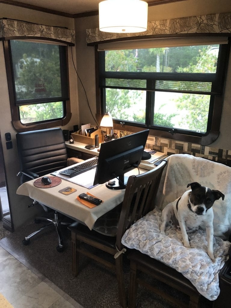wp-content-uploads-2019-05-dinette-to-desk-5-768x1024.jpg