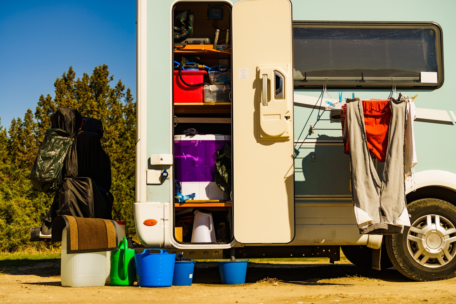 HHOSTs_iStock-1457394029 (1).jpg