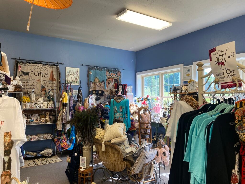 The Shoppes at Johnny Appleseed is one of our awesome New York Harvest Hosts locations.