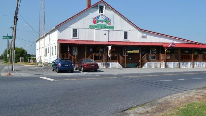wp-content-uploads-2021-05-T.S.-Smith-and-Sons-Farm.jpg