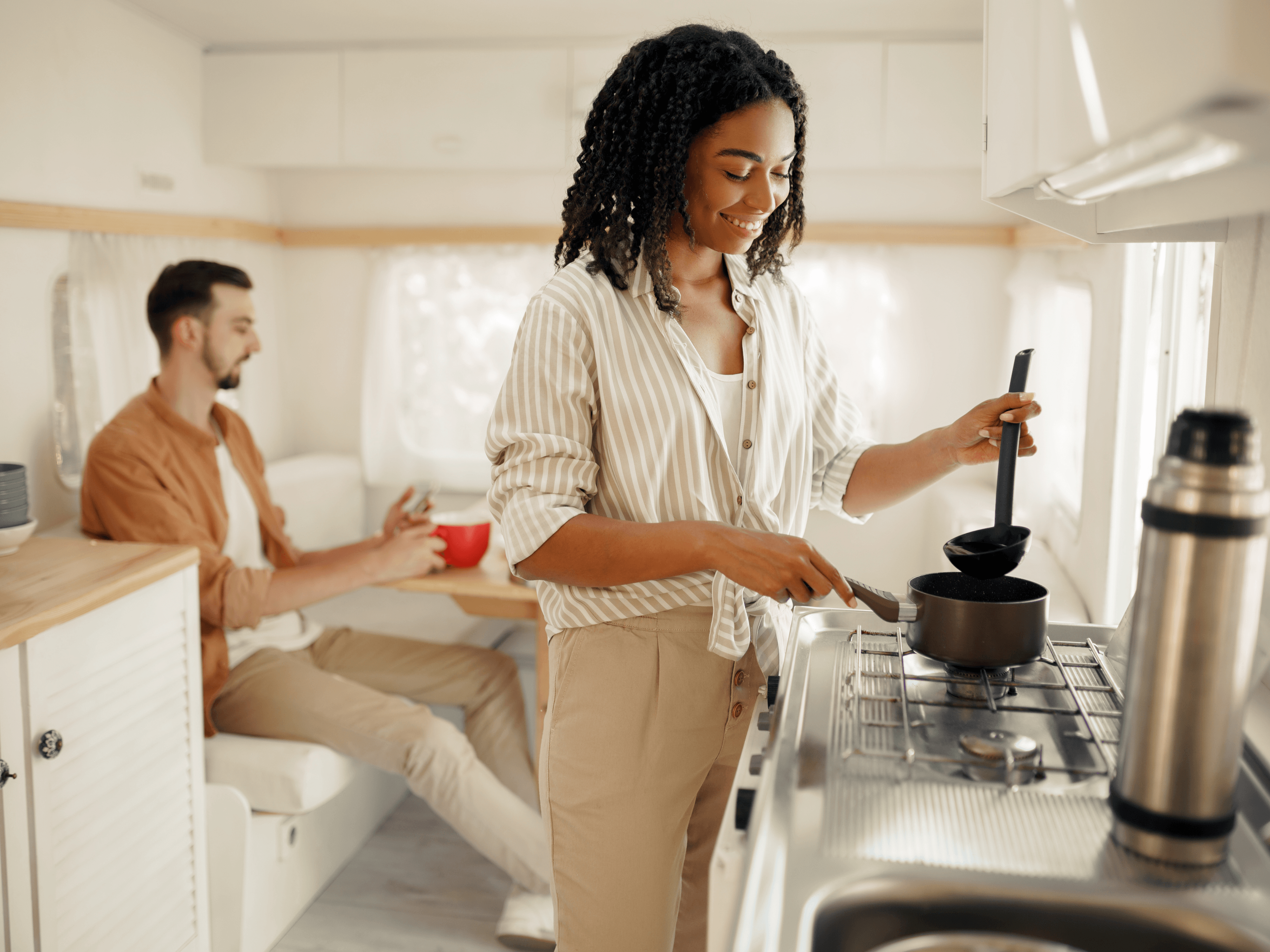 The Ultimate Guide to RV Meals: Easy Recipes, Smart Tips, and Time-Saving Tricks