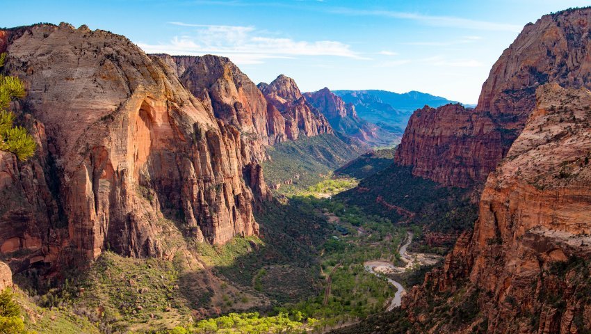 Zion National Park i one of the most stunning national parks.