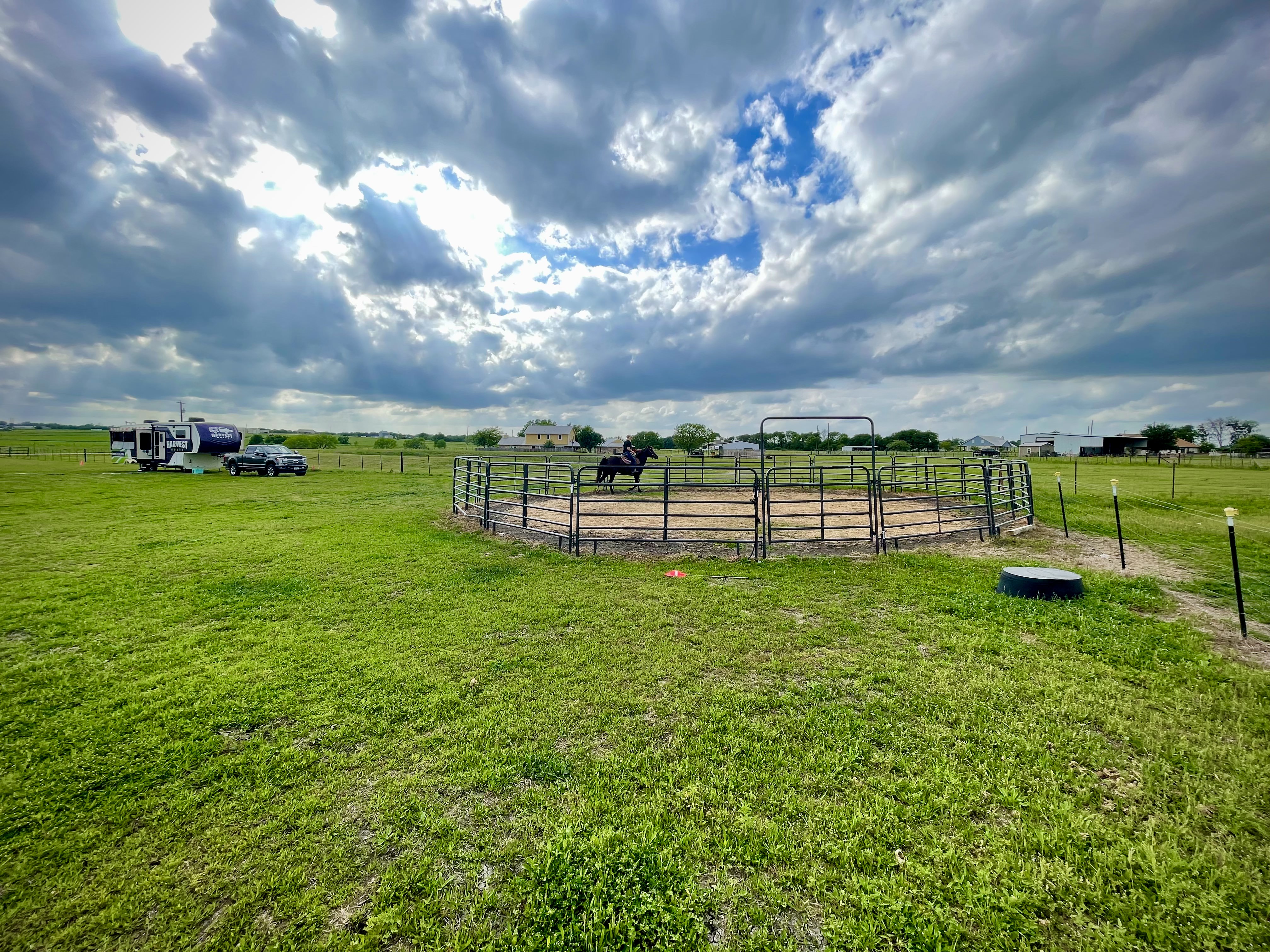 Your Ultimate Guide to Overnight RV Camping at Farms, Wineries, and Breweries in Texas