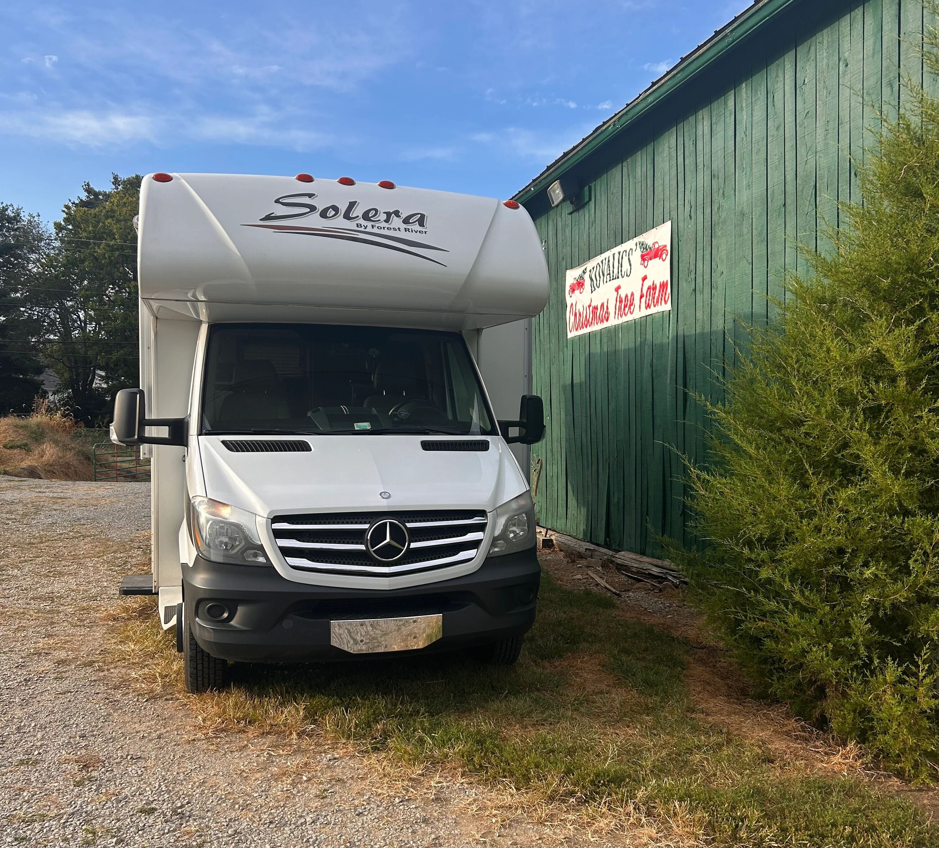 Snowbird RV Routes: Planning Your Winter Migration with Harvest Hosts