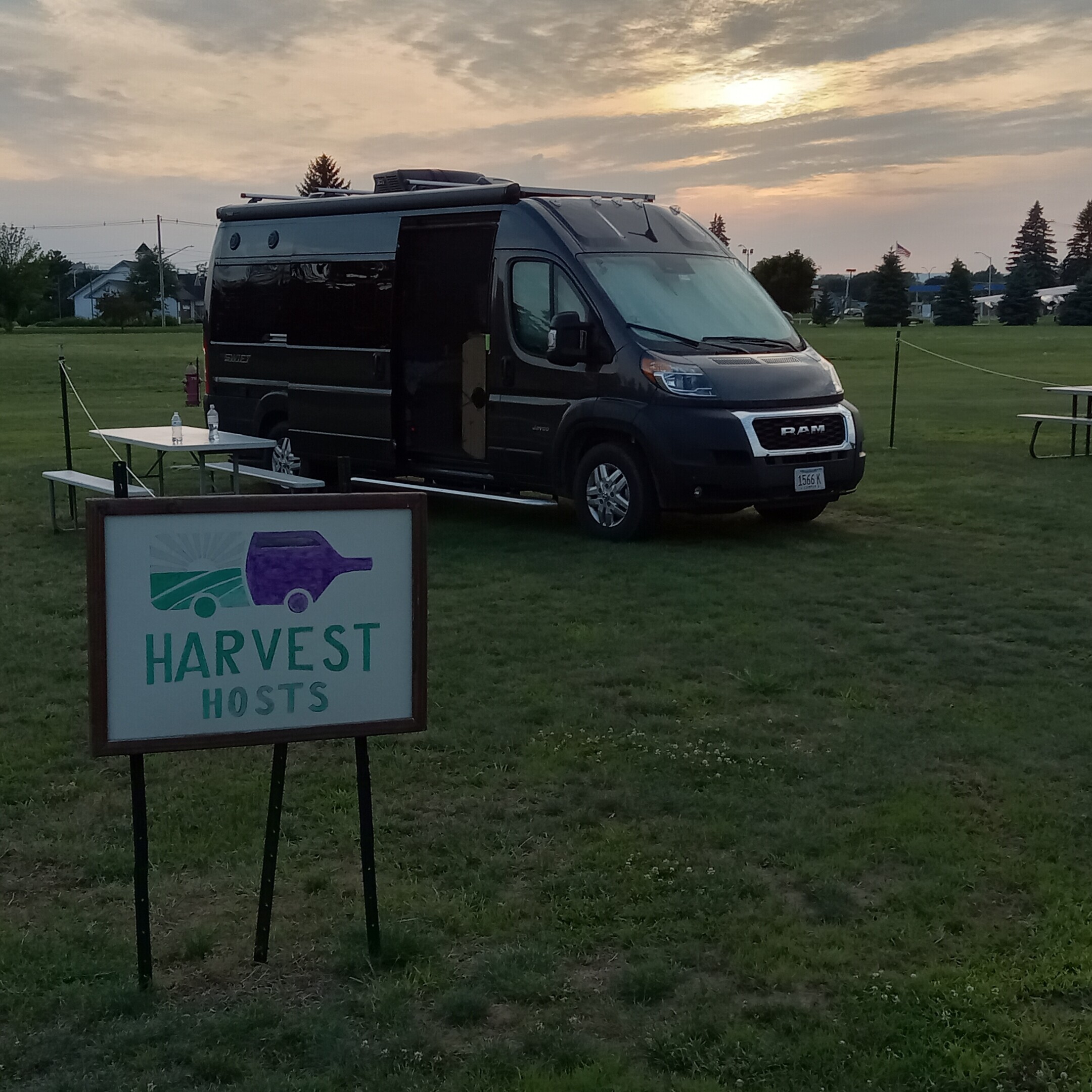 Understanding the Difference Between Harvest Hosts, Boondockers Welcome, and Campground Partners