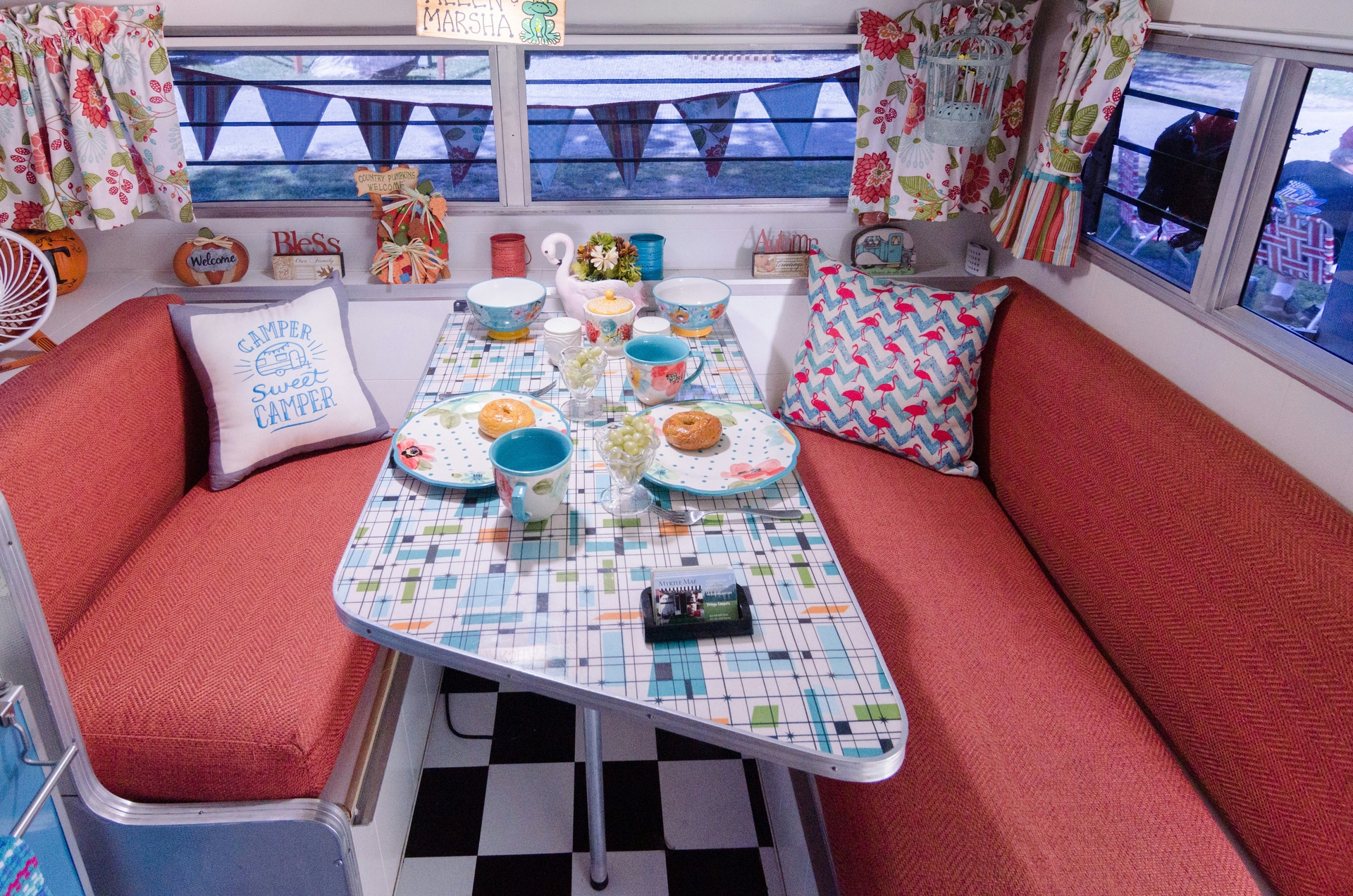 Dining reno 1.jpg