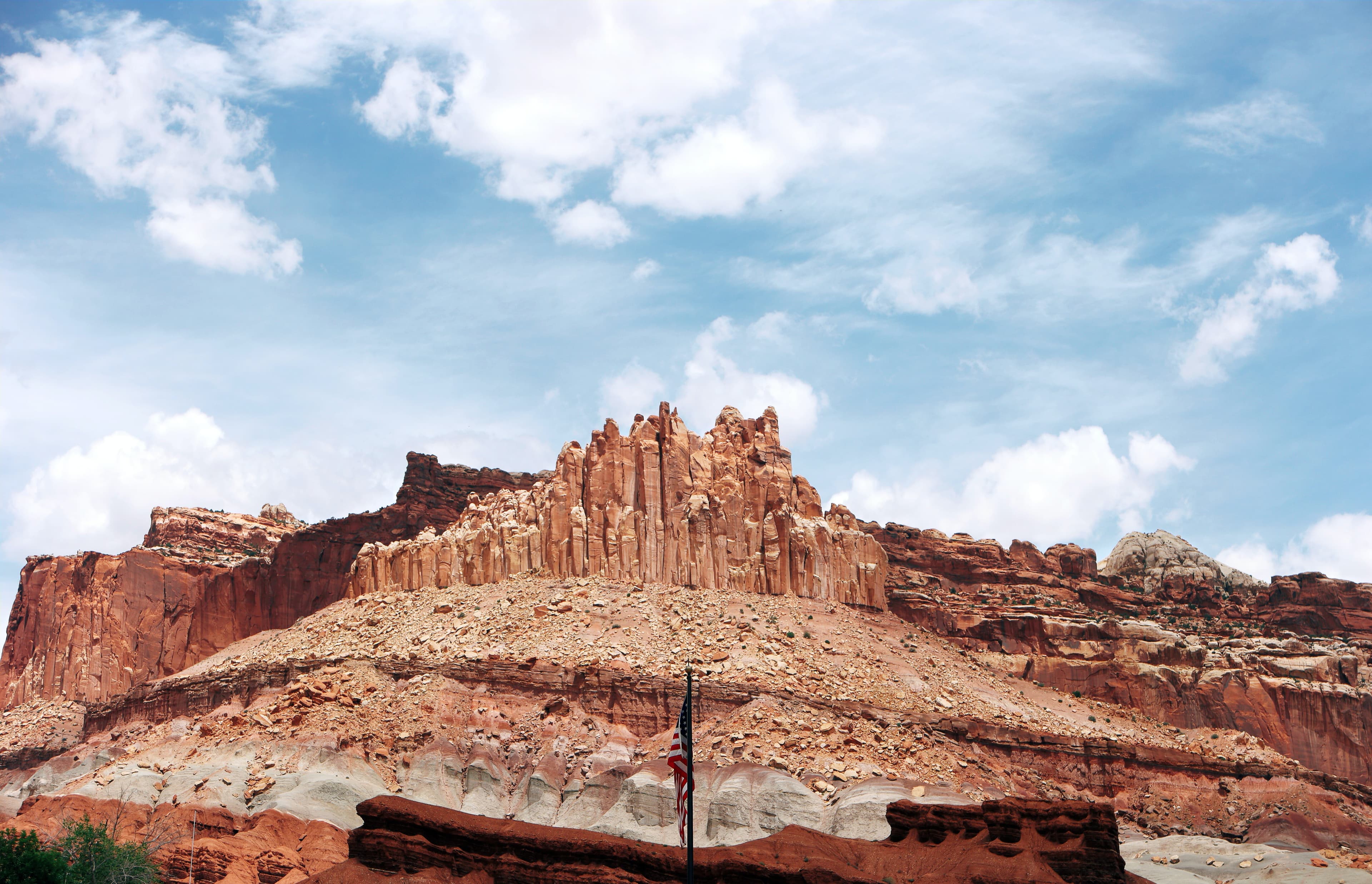 Scenic view of Capitol Reef landscape