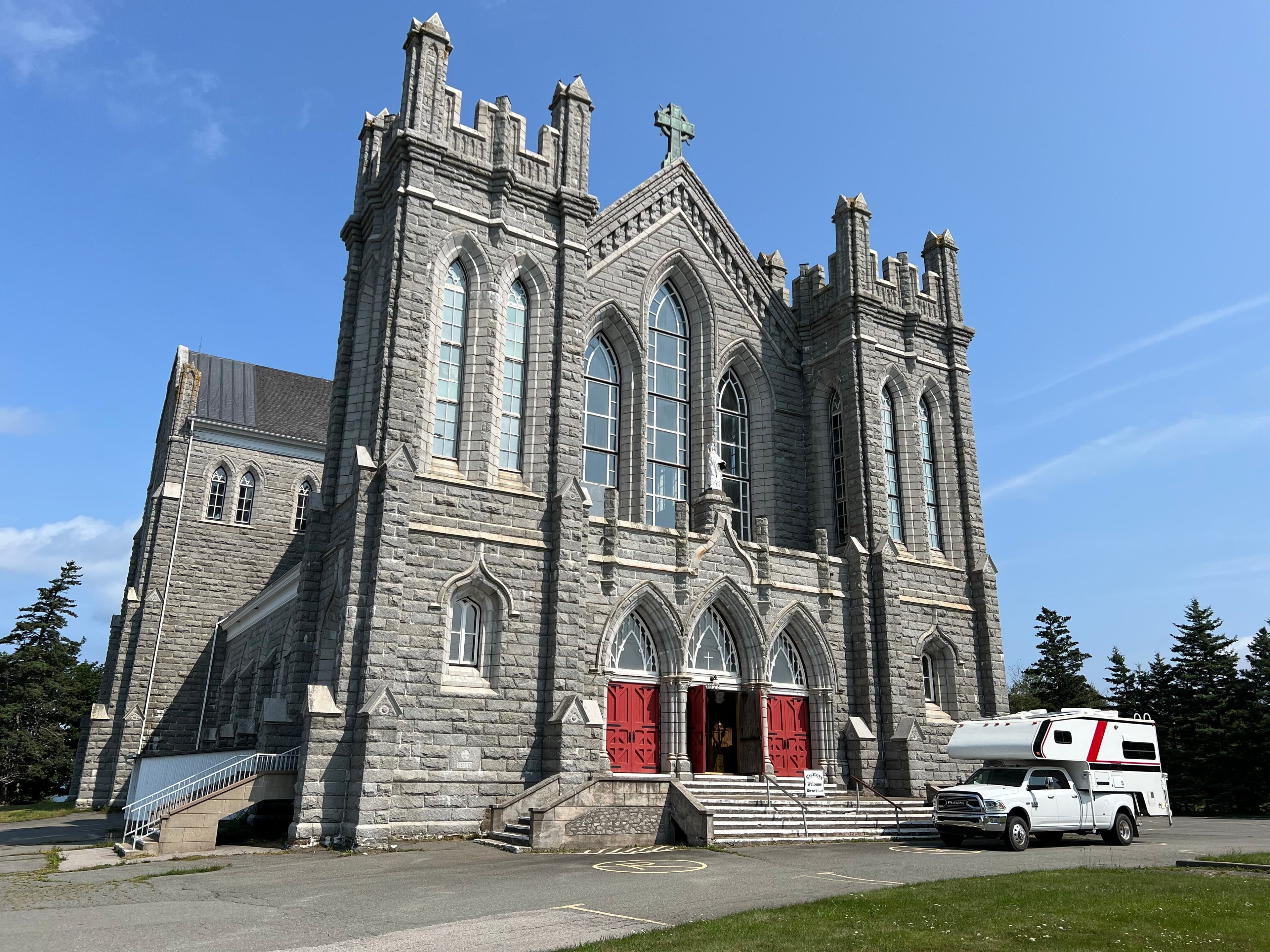 Holy Rollers: Harvest Hosts Surpasses Nearly 300+ Church Host Locations as the RV Community Boosts Attendance and Revenue