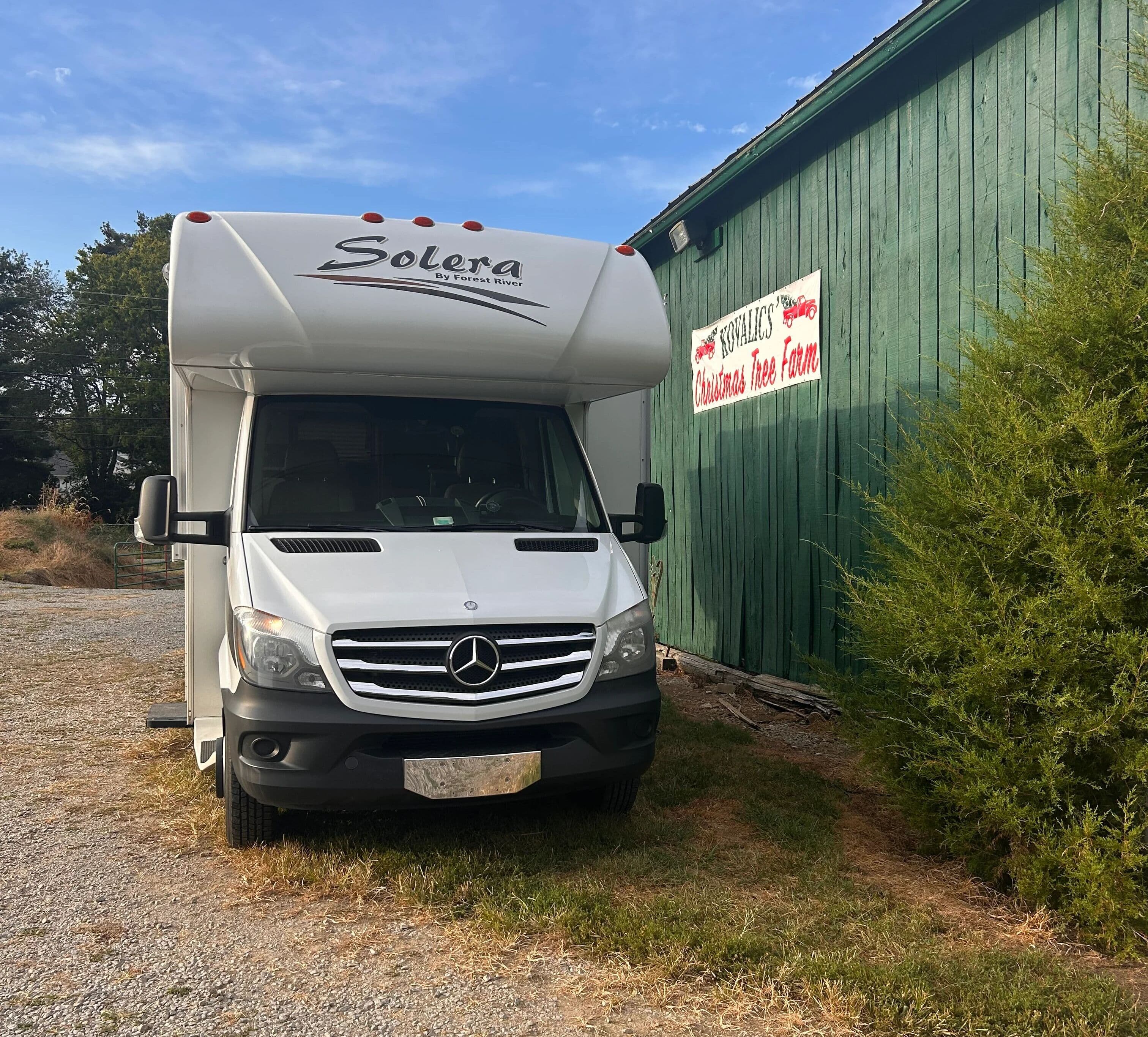 Snowbird RV Routes: Planning Your Winter Migration with Harvest Hosts
