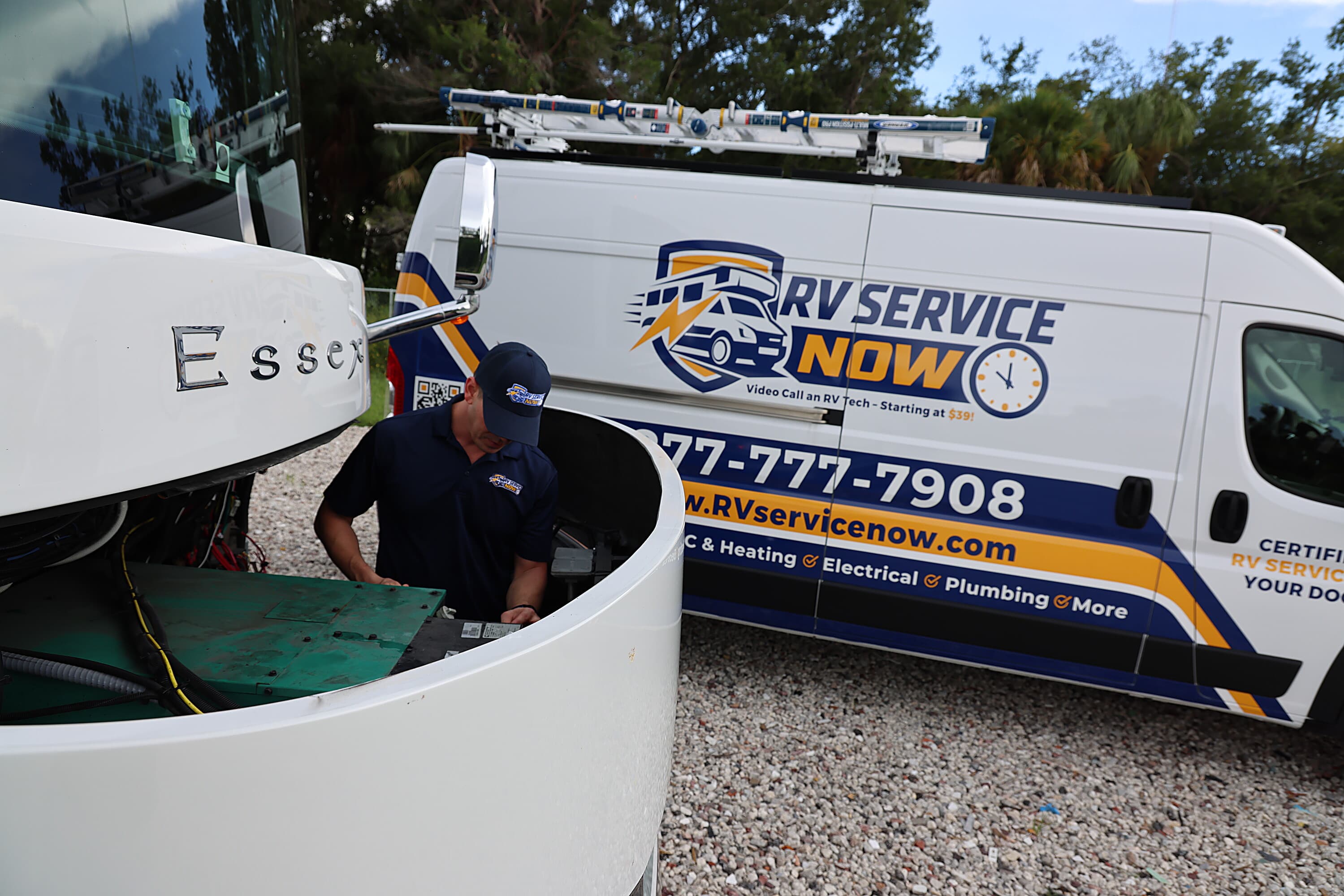 Who's Working on Your RV? How to Choose a Mobile Tech Before You Repair or Buy