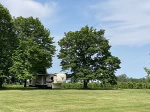 Historic Lakeside Winery Retreat