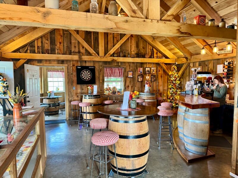 Winery stay at Scenic Vineyard Retreat