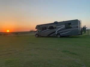 Peaceful 9-Hole Golf Course Retreat