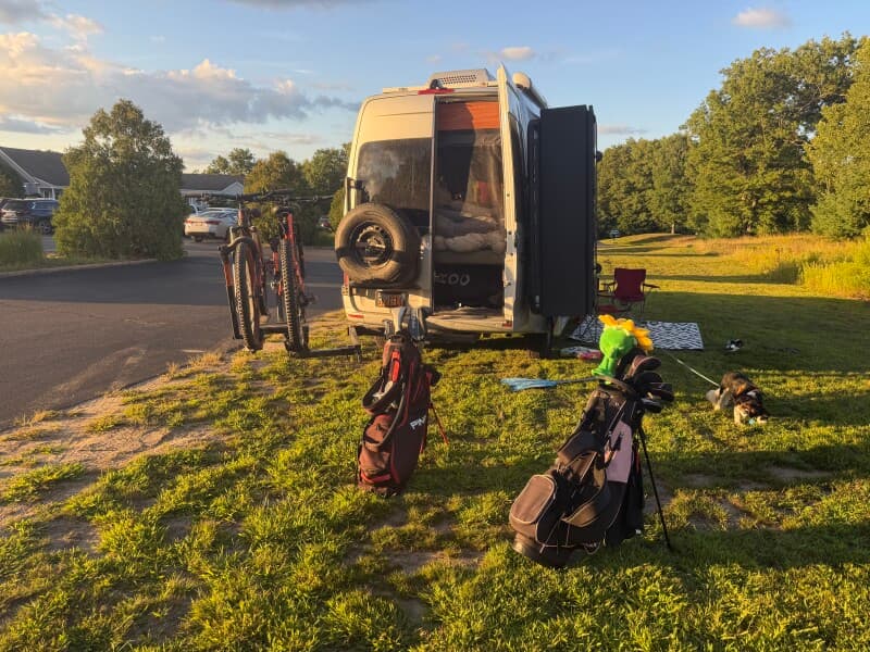 Golf Course stay at Scenic 18-Hole Golf Course Retreat