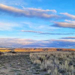 Scenic Desert Golf Course Retreat