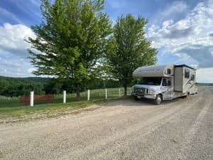 Ridge-Top Apple Orchard Retreat