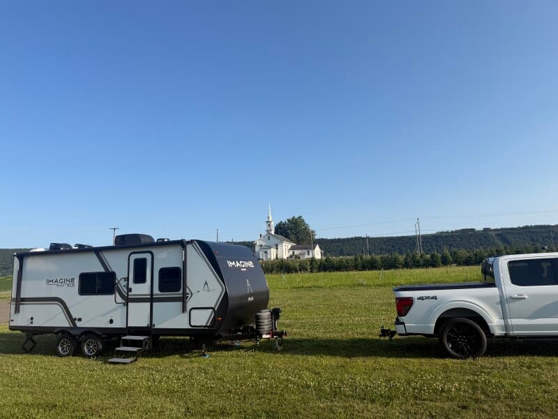 Farm stay at Scenic Christmas Tree Farm & Brewery