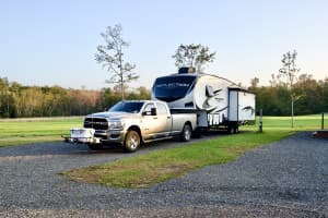 Six-Generation Maple Farm Retreat