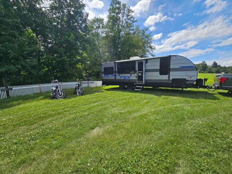 Farm stay at Charming Family Farmstand Retreat
