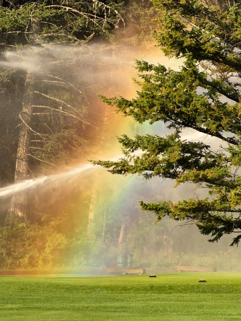 Golf Course stay at Columbia Valley Golf Retreat