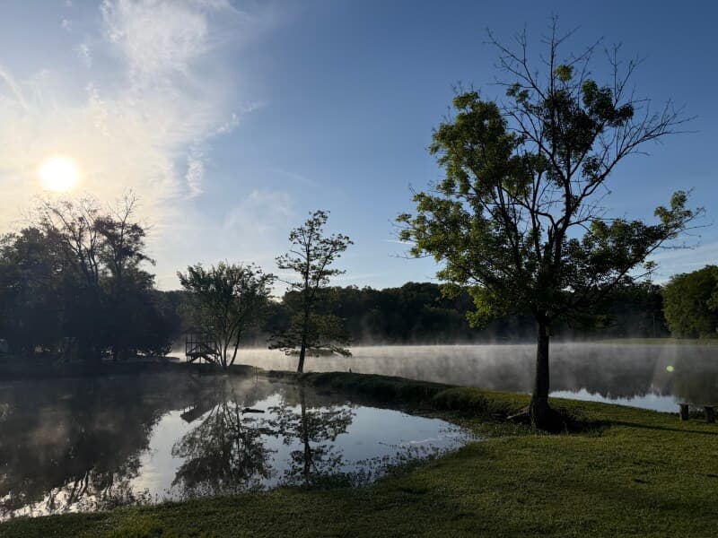 Family-Friendly Lakeside RV Retreat