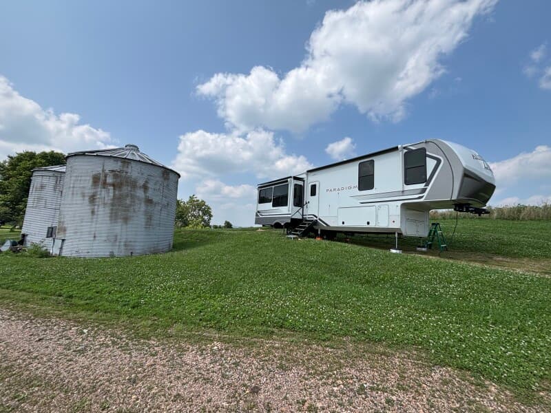 Farm stay at Rustic Farmstead Distillery Retreat