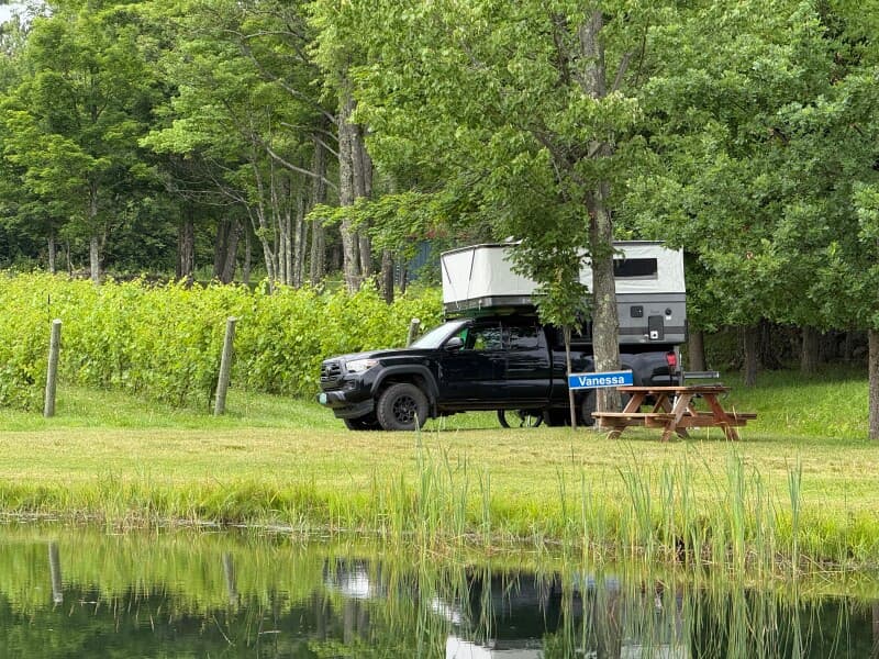 Winery stay at Scenic Lakeside Winery Retreat