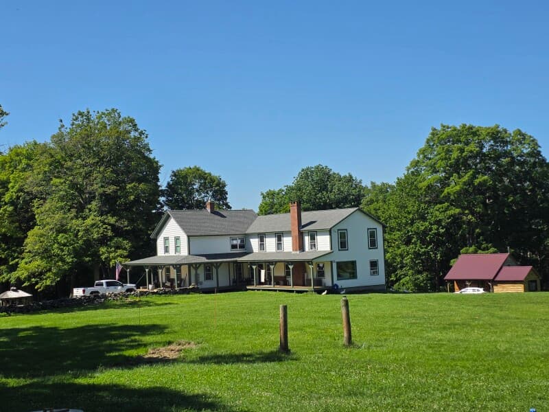 Farm stay at Peaceful New England Family Farm Retreat