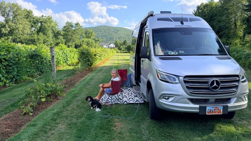 Winery stay at Riverfront Mountain Vineyard & Tasting Room