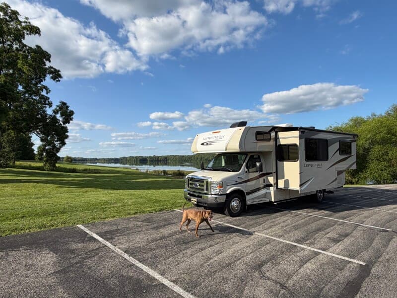 Winery stay at Scenic Lakeside Winery & Event Center