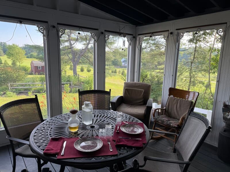 Farm stay at Historic Farmstead B&B Retreat