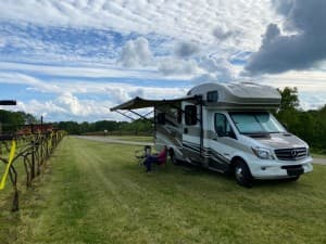 Scenic Winery & Vineyard Retreat