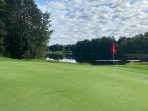 Scenic Northwoods Golf Course Retreat