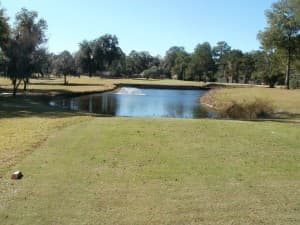 Scenic 18-Hole Lakeside Golf Course