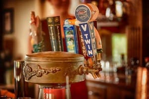 Al Fresco Bistro & Beer Garden Retreat